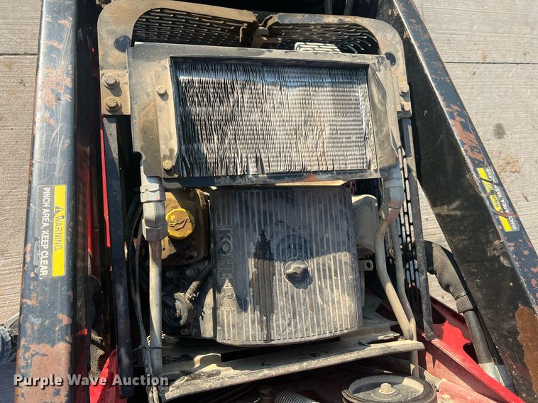 image for item II9211 2007 Toro Dingo TX420  compact utility loader