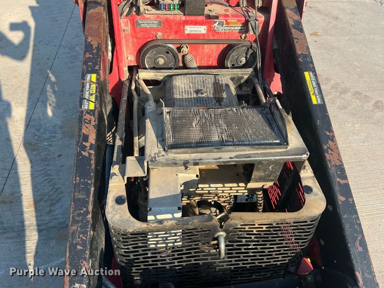 image for item II9211 2007 Toro Dingo TX420  compact utility loader