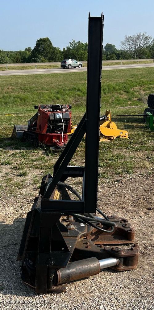 image for item II9227 Dymax  skid steer tree shear