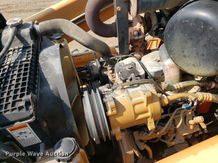 image for item IP9324 2002 Case 580 Super M  backhoe