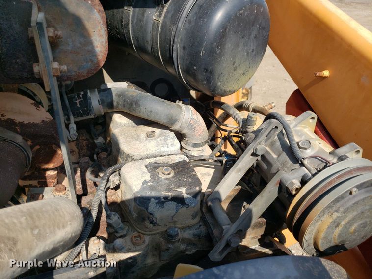 image for item IP9324 2002 Case 580 Super M  backhoe