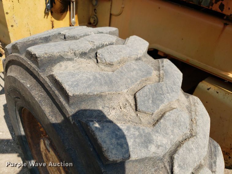 image for item IP9324 2002 Case 580 Super M  backhoe