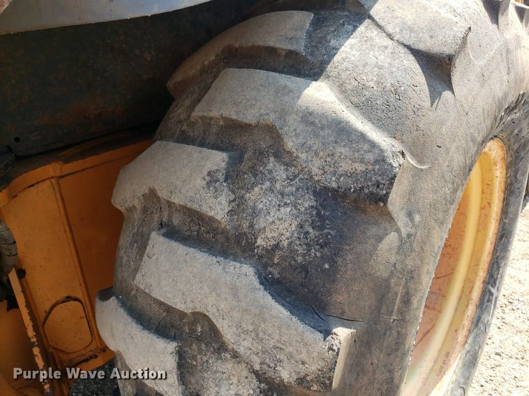 image for item IP9324 2002 Case 580 Super M  backhoe