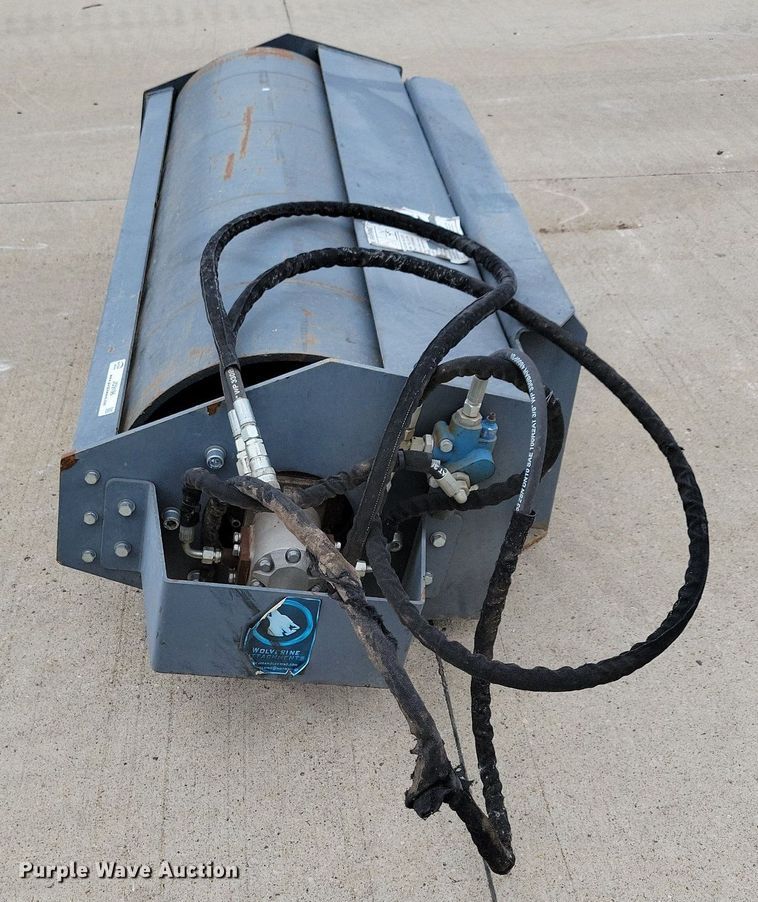 image for item JO9196 Wolverine  60"W skid steer vibratory roller