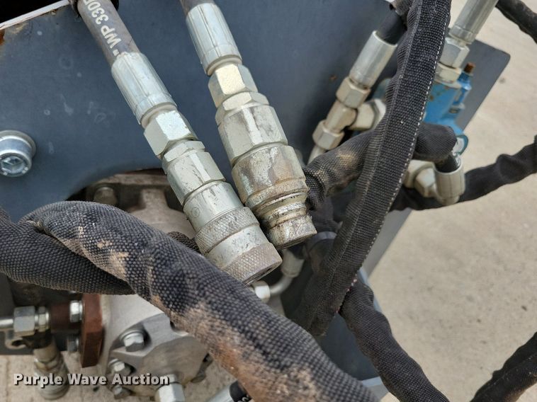 image for item JO9196 Wolverine  60"W skid steer vibratory roller