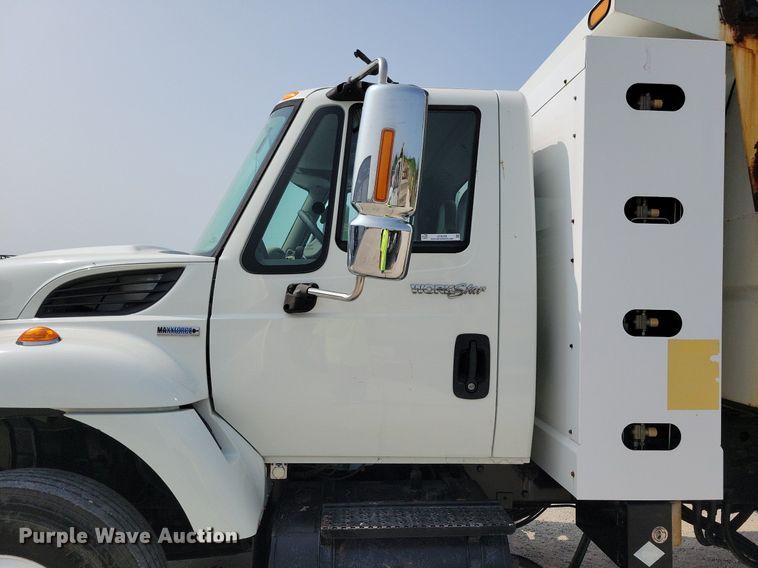 image for item JO9209 2009 International WorkStar 7300  dump truck