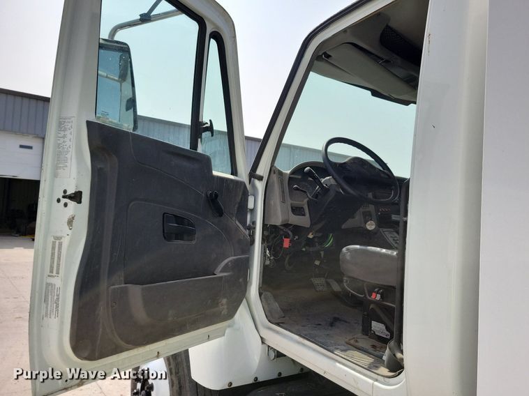 image for item JO9209 2009 International WorkStar 7300  dump truck