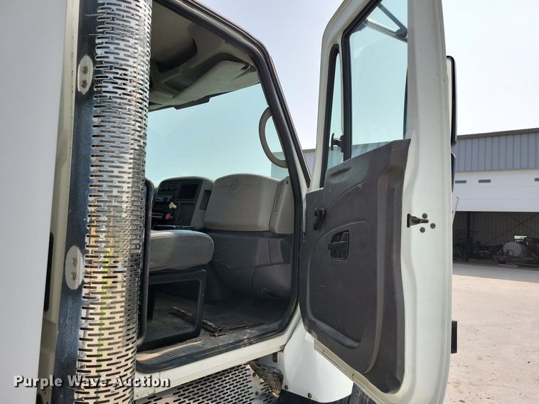 image for item JO9209 2009 International WorkStar 7300  dump truck