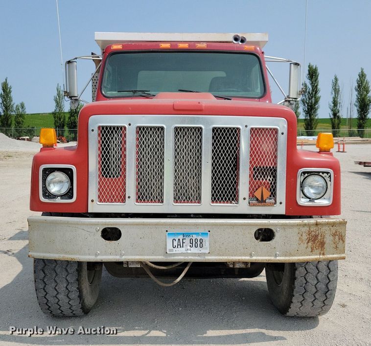 image for item JO9211 1991 International F2554  dump truck