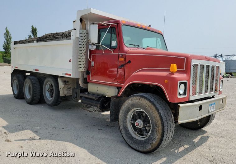 image for item JO9211 1991 International F2554  dump truck