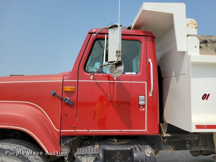 image for item JO9211 1991 International F2554  dump truck