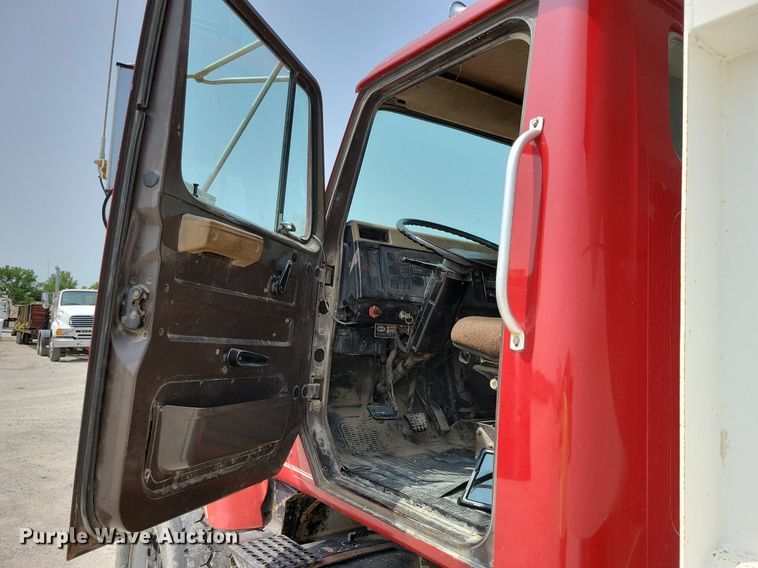 image for item JO9211 1991 International F2554  dump truck