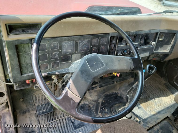 image for item JO9211 1991 International F2554  dump truck