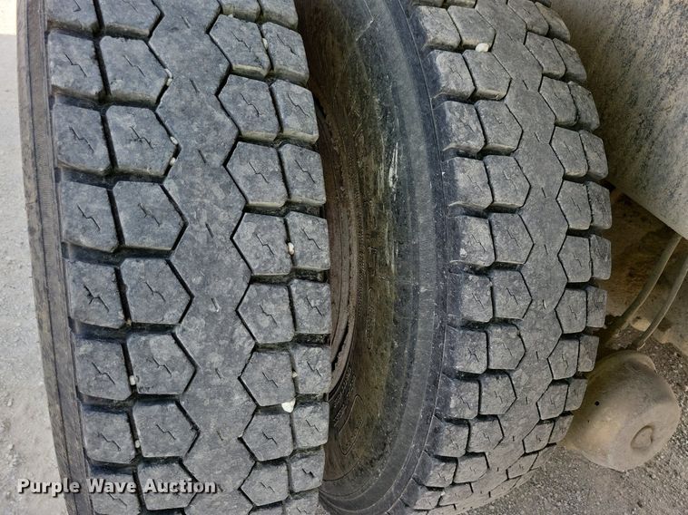 image for item JO9211 1991 International F2554  dump truck