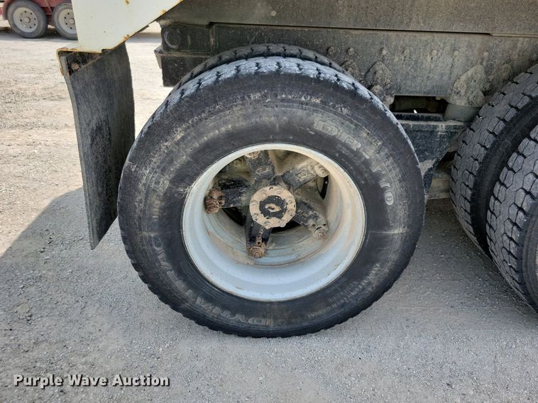 image for item JO9211 1991 International F2554  dump truck