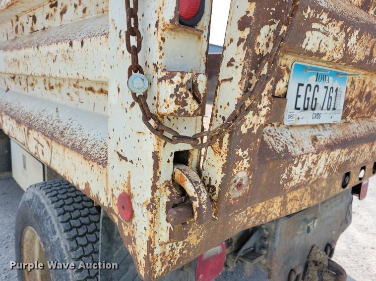 image for item JO9212 1990 GMC TopKick  dump truck