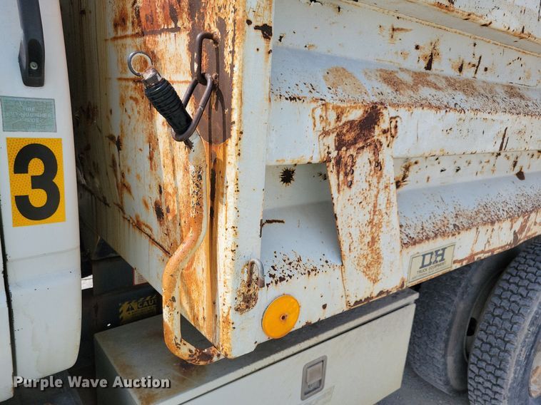 image for item JO9212 1990 GMC TopKick  dump truck