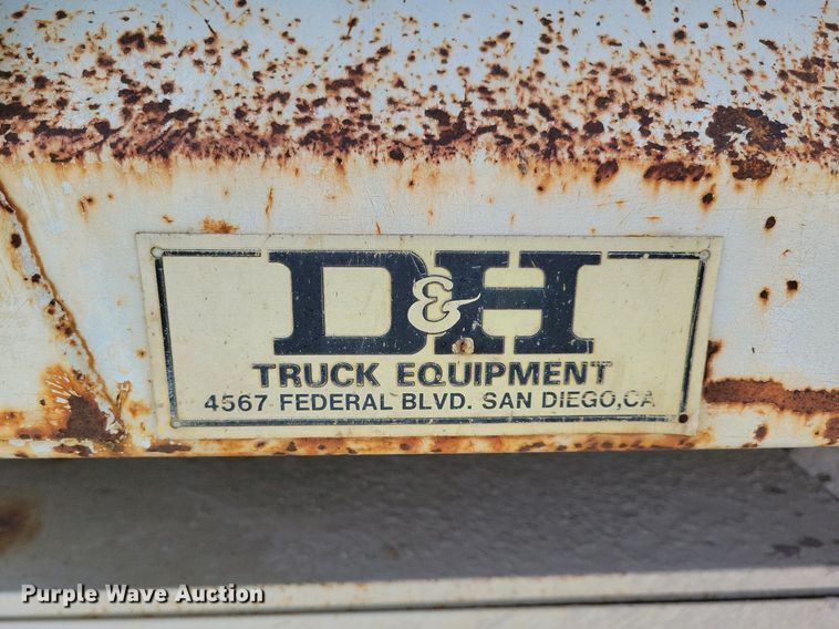image for item JO9212 1990 GMC TopKick  dump truck
