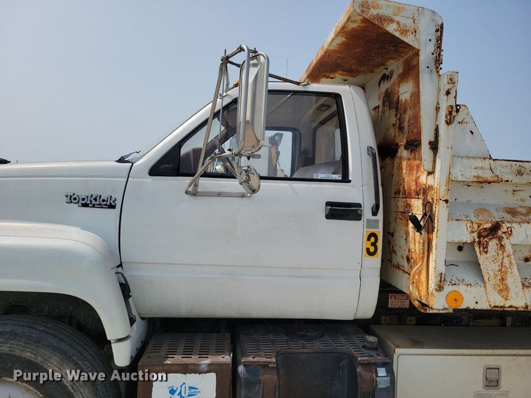 image for item JO9212 1990 GMC TopKick  dump truck