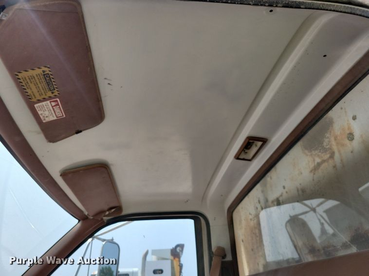 image for item JO9212 1990 GMC TopKick  dump truck