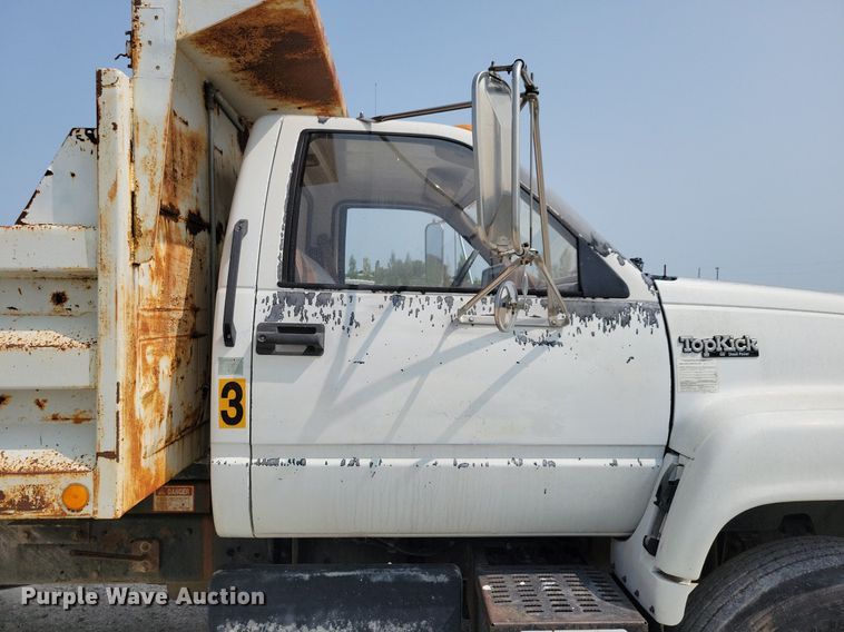 image for item JO9212 1990 GMC TopKick  dump truck