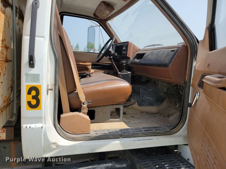 image for item JO9212 1990 GMC TopKick  dump truck