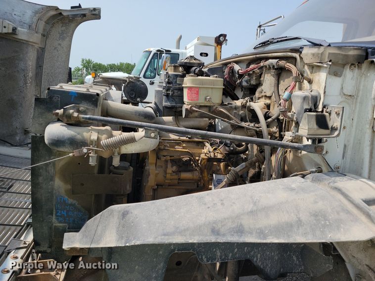 image for item JO9212 1990 GMC TopKick  dump truck