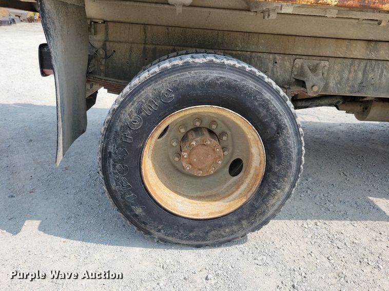 image for item JO9212 1990 GMC TopKick  dump truck