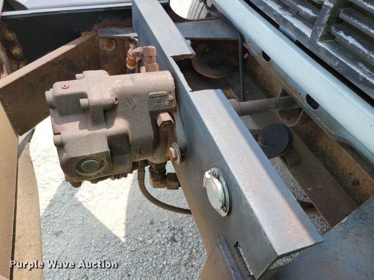 image for item JO9213 2000 GMC C8500  dump truck