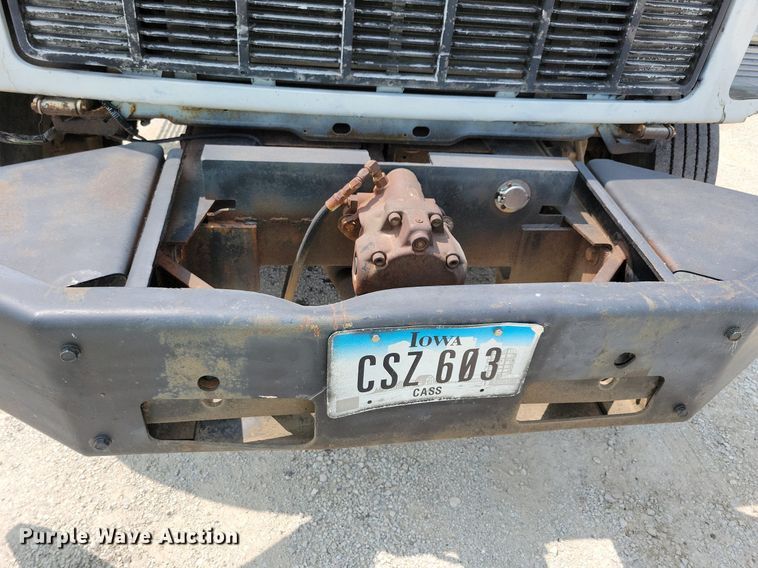 image for item JO9213 2000 GMC C8500  dump truck