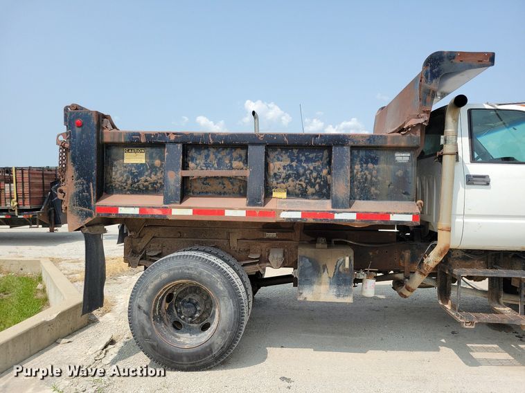 image for item JO9213 2000 GMC C8500  dump truck