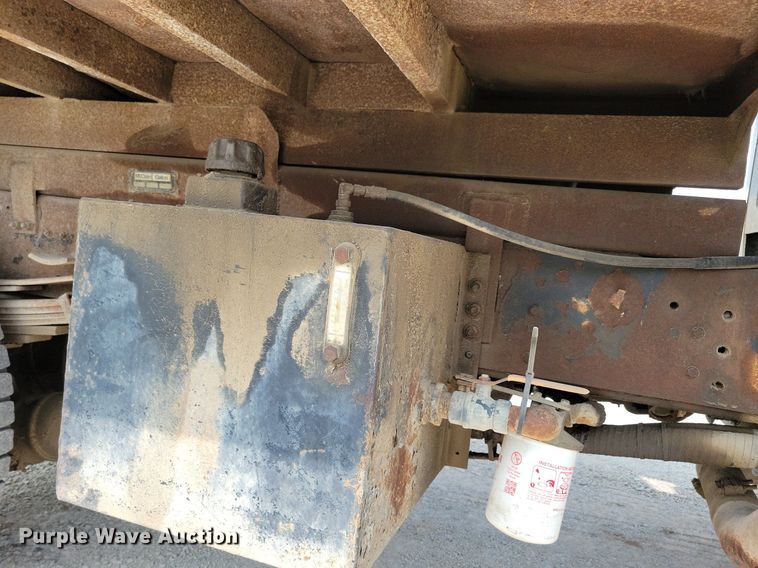 image for item JO9213 2000 GMC C8500  dump truck