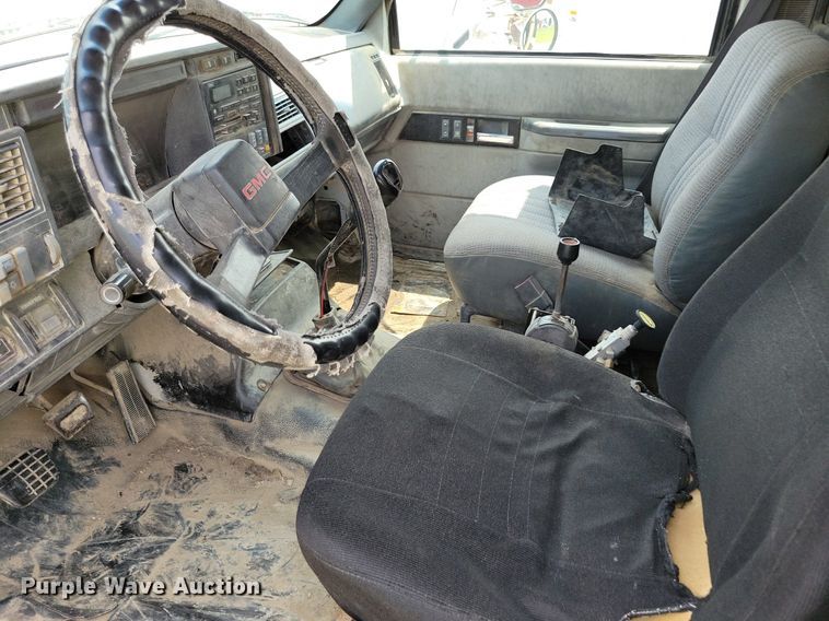 image for item JO9213 2000 GMC C8500  dump truck