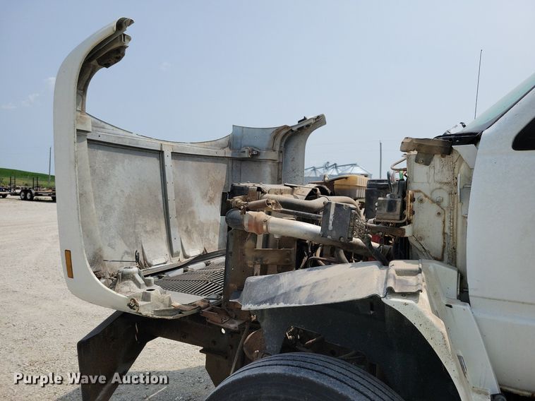 image for item JO9213 2000 GMC C8500  dump truck