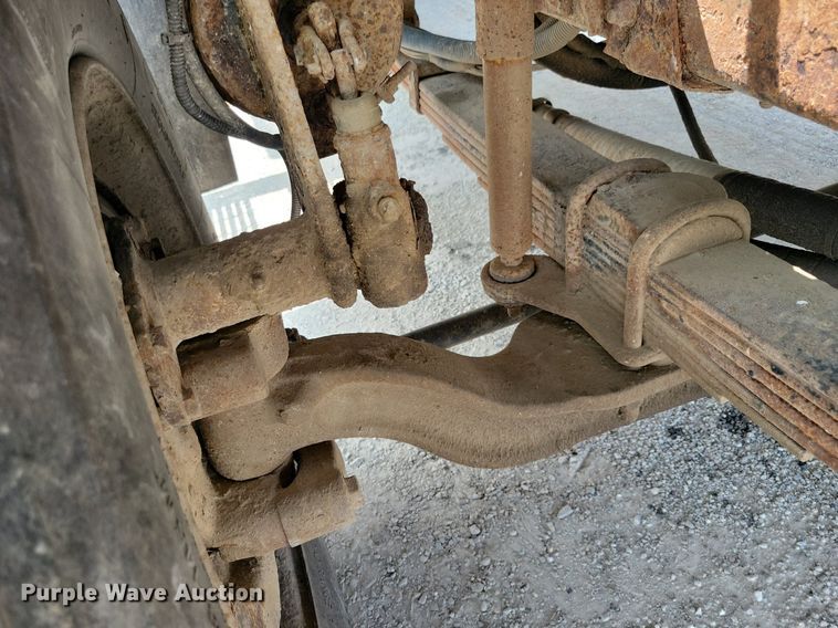 image for item JO9213 2000 GMC C8500  dump truck