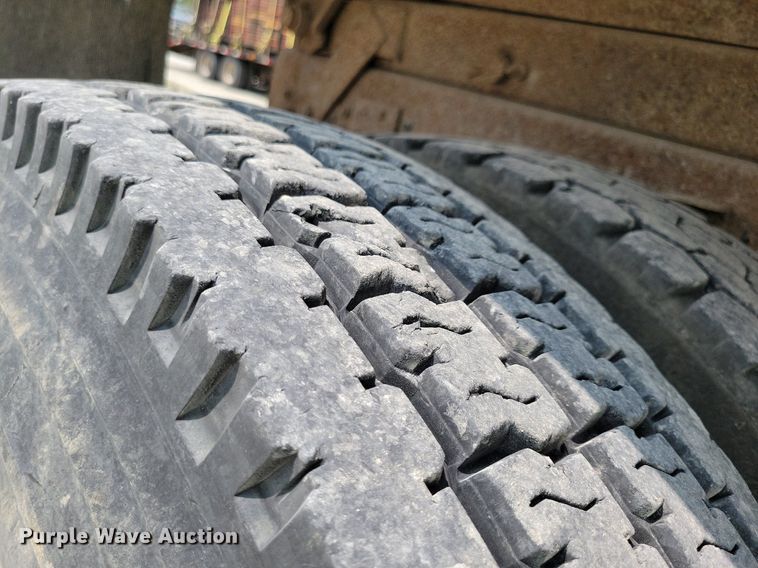 image for item JO9213 2000 GMC C8500  dump truck