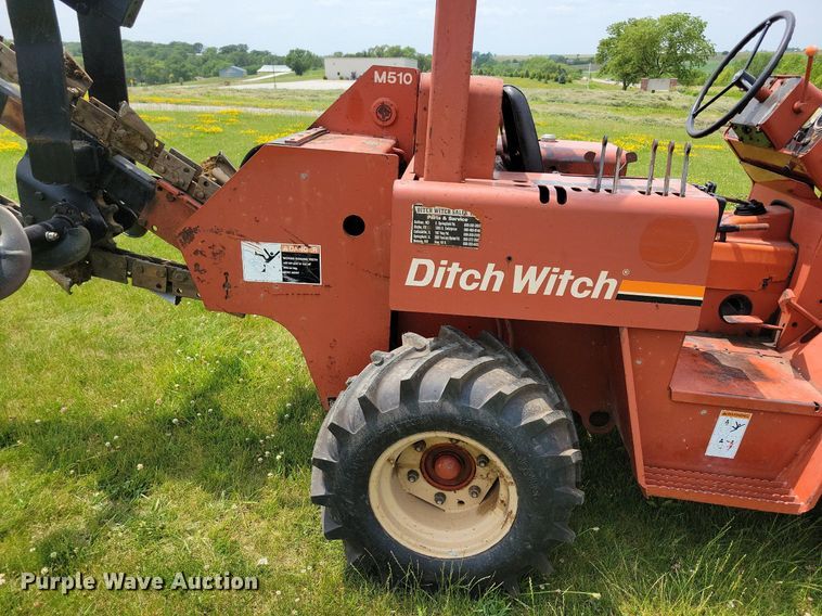 image for item JO9214 2001 Ditch Witch 5110  trencher