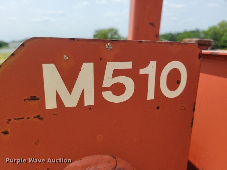 image for item JO9214 2001 Ditch Witch 5110  trencher