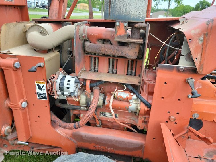 image for item JO9214 2001 Ditch Witch 5110  trencher