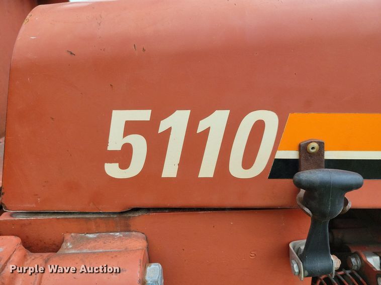 image for item JO9214 2001 Ditch Witch 5110  trencher