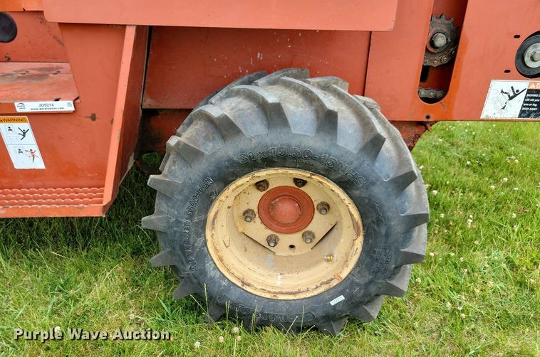 image for item JO9214 2001 Ditch Witch 5110  trencher