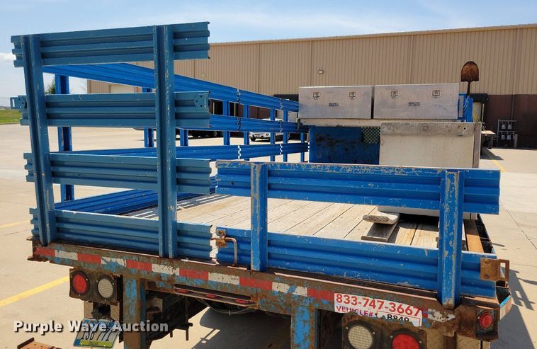 image for item JO9231 2016 Ford F450 Super Duty  flatbed truck