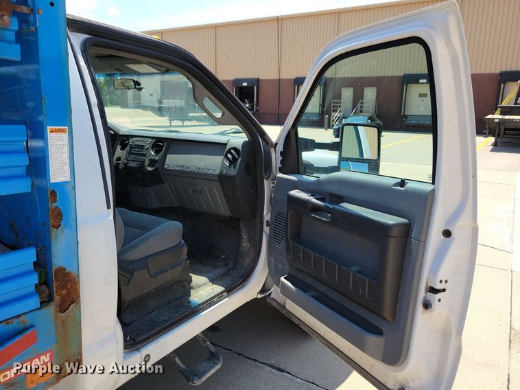 image for item JO9231 2016 Ford F450 Super Duty  flatbed truck