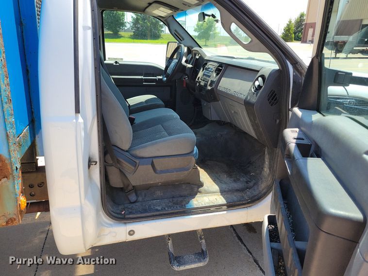 image for item JO9231 2016 Ford F450 Super Duty  flatbed truck