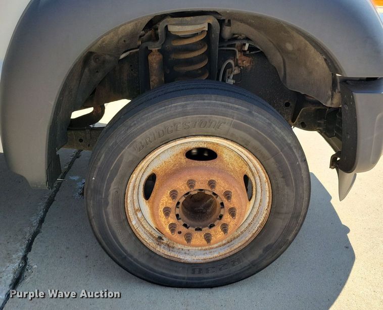 image for item JO9231 2016 Ford F450 Super Duty  flatbed truck