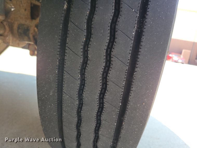 image for item JO9231 2016 Ford F450 Super Duty  flatbed truck