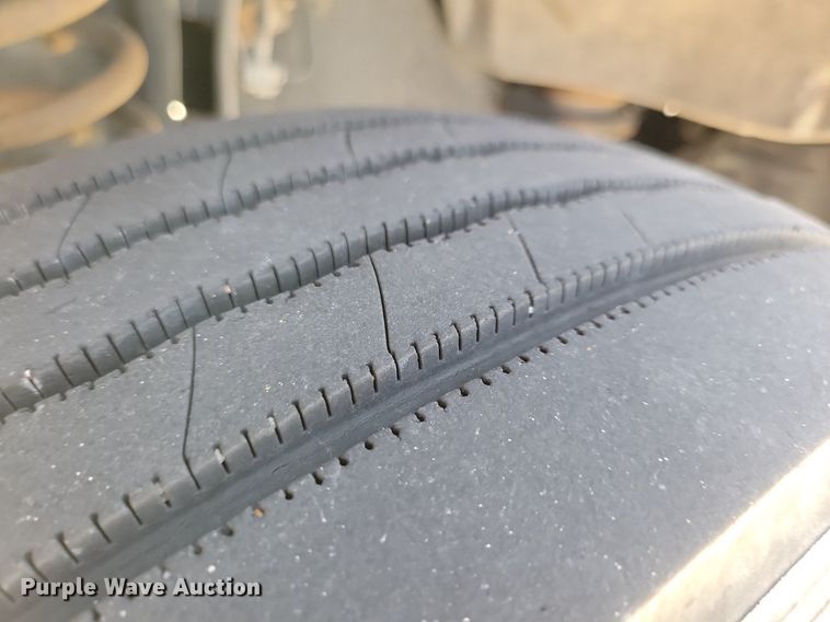 image for item JO9231 2016 Ford F450 Super Duty  flatbed truck