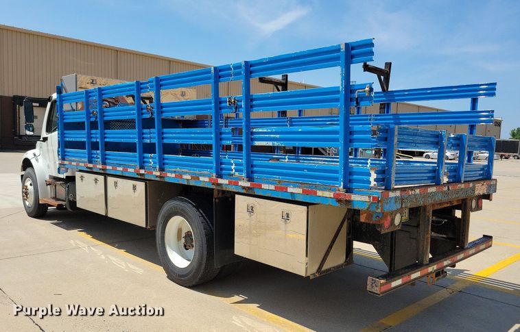 image for item JO9233 2018 Freightliner Business Class M2  flatbed truck