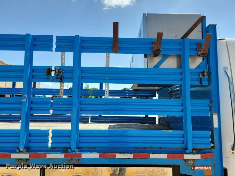 image for item JO9233 2018 Freightliner Business Class M2  flatbed truck