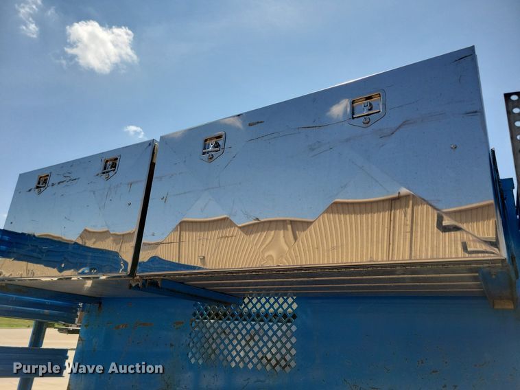 image for item JO9233 2018 Freightliner Business Class M2  flatbed truck